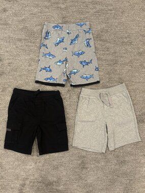 Toddler Shorts - Set of 3 - Size 5T - Sharks - Cargo Shorts - Gap - Garanimals